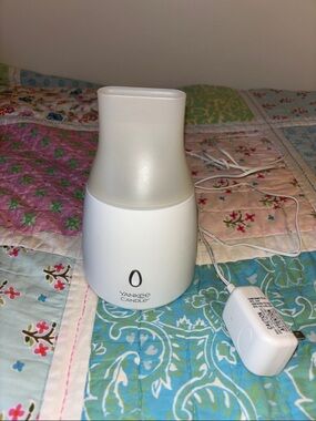Yankee Candle White Plug-In Electric Oil Diffuser